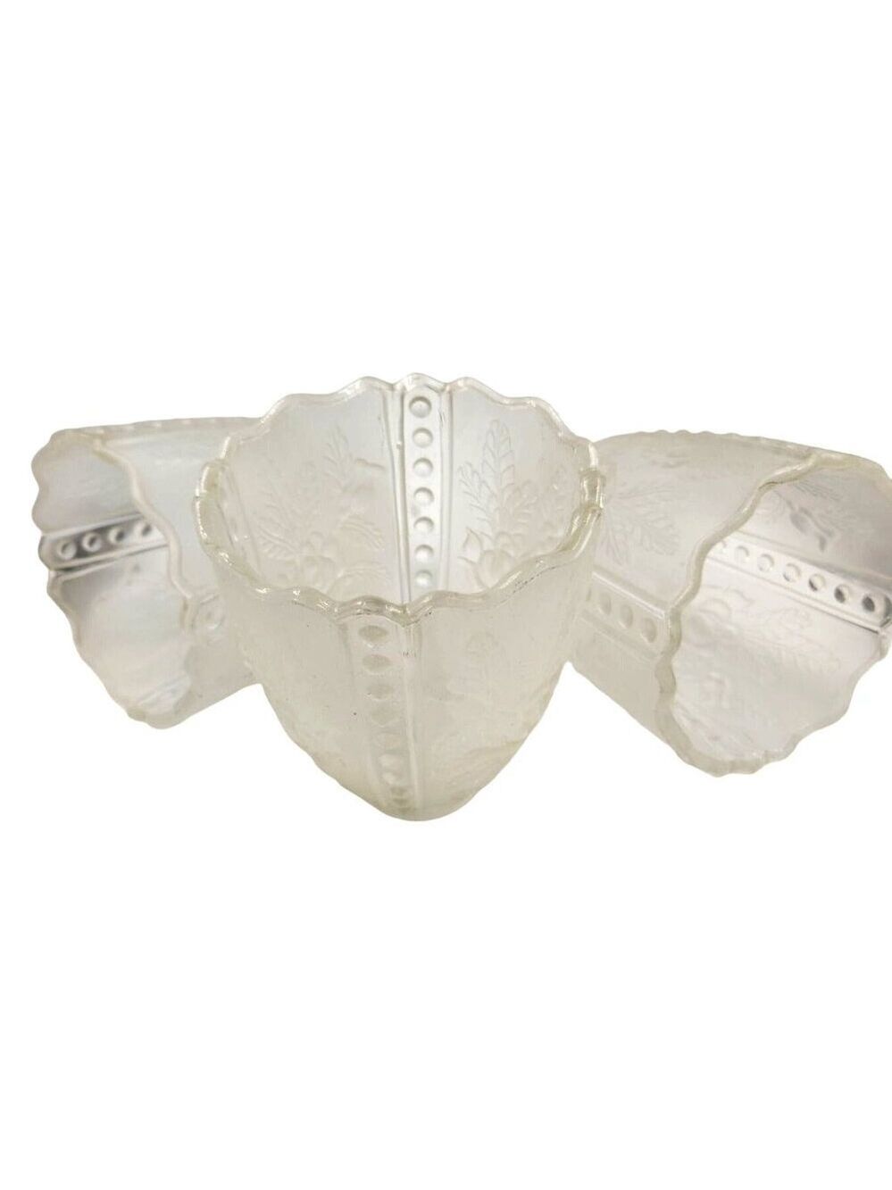 Vintage Frosted Glass Ruffled Lamp Shade Replacement Bell Light Cover 6 Inch - Picture 3 of 9